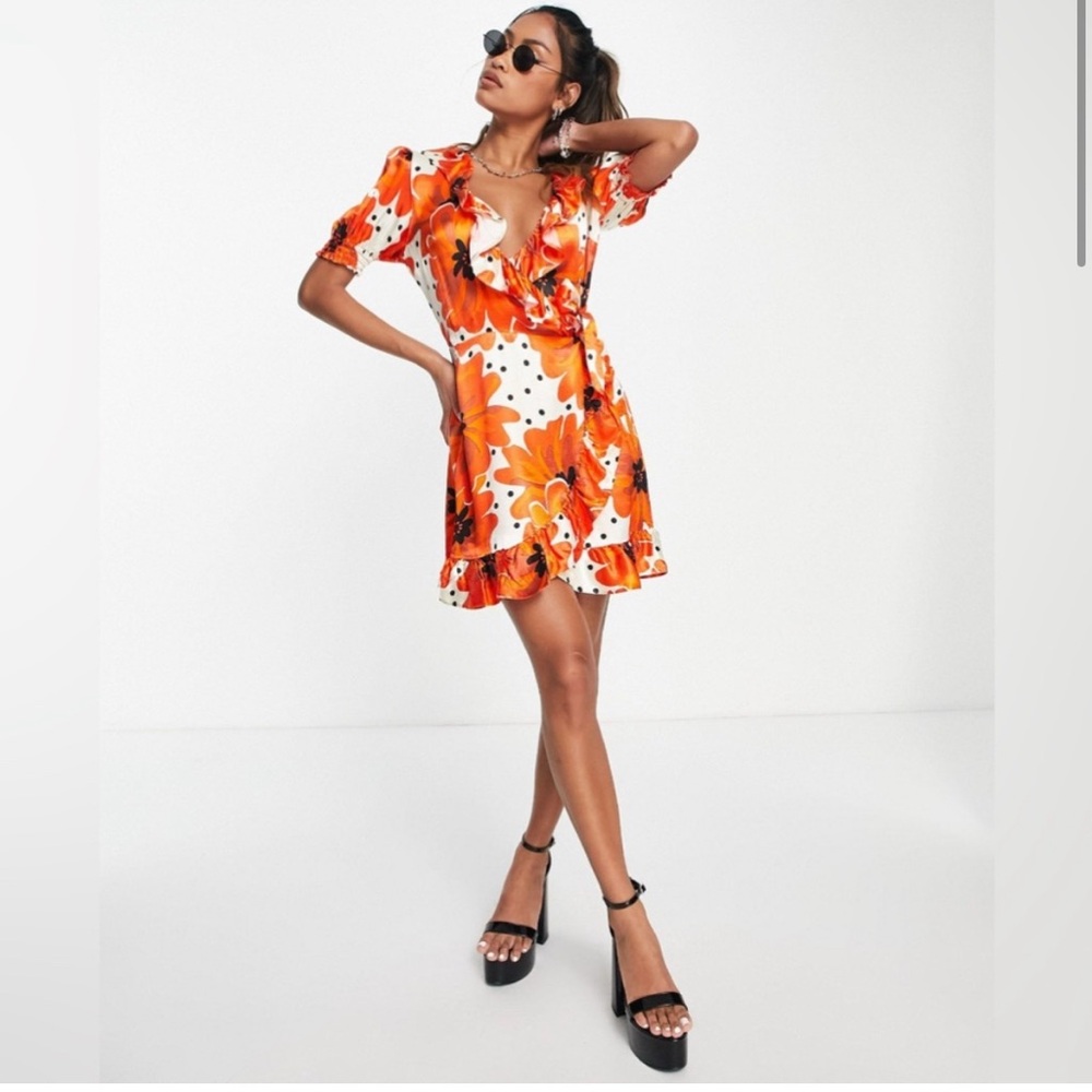 Top Shop Poppy spot Floral Wrap Dress Size 6